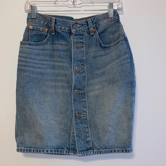 Levi’s Mom Skirt - Picture 1 of 7